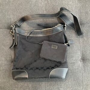EUC Coach Signature C Shoulder Bag